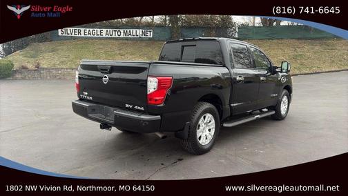 2017 Nissan Titan SV