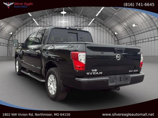 2017 Nissan Titan SV