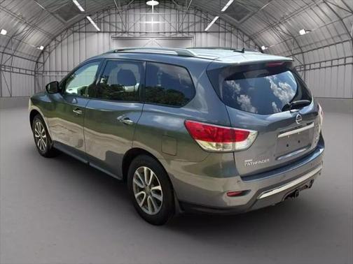 2015 Nissan Pathfinder SV