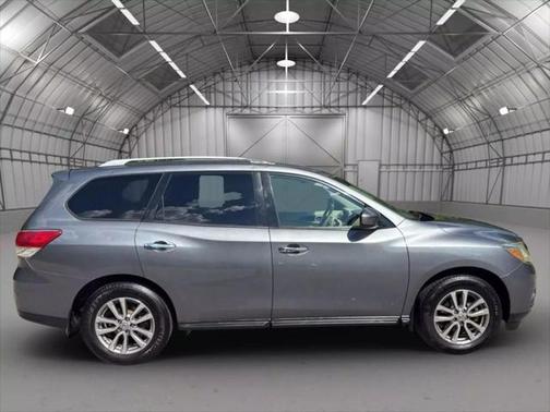 2015 Nissan Pathfinder SV