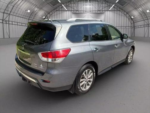 2015 Nissan Pathfinder SV