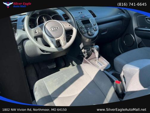 White 2010 Kia Soul +