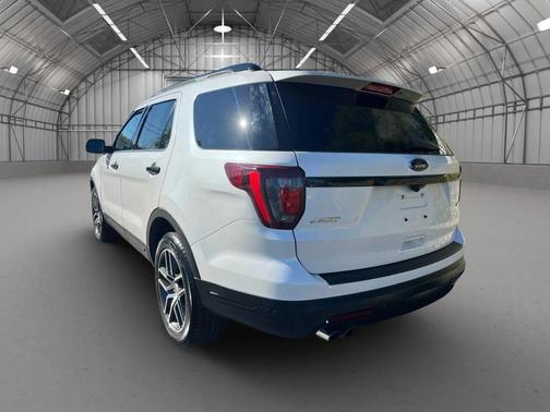 2019 Ford Explorer Sport