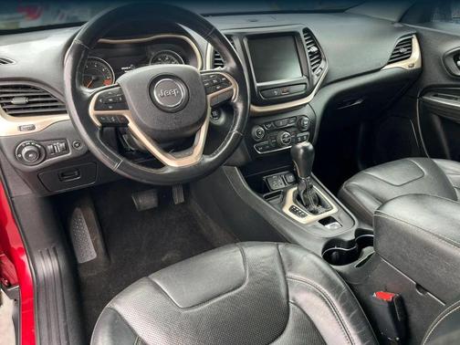 2015 Jeep Cherokee Sport