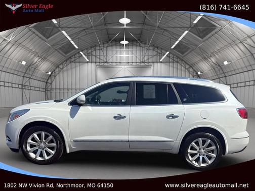 White 2017 Buick Enclave Premium