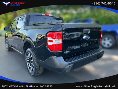 Black 2022 Ford Maverick Lariat