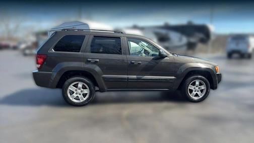 2005 Jeep Grand Cherokee Laredo
