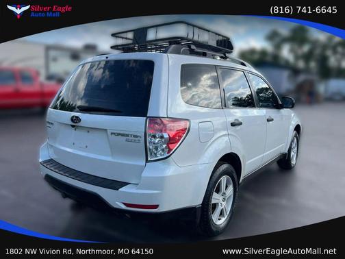 White 2010 Subaru Forester 2.5 X