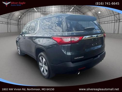 Gray 2018 Chevrolet Traverse LT Leather