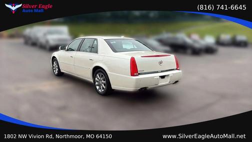 White Diamond Tricoat 2009 Cadillac DTS 1SC