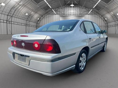 2004 Chevrolet Impala Base