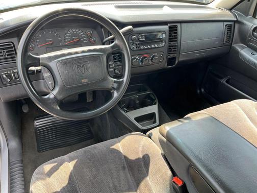 2004 Dodge Dakota SLT Quad Cab