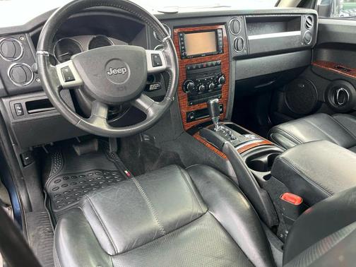 2009 Jeep Commander Sport