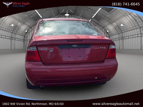 Red 2005 Ford Focus ZX4 S