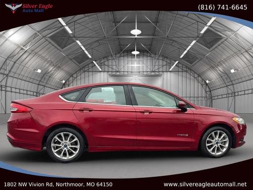 2017 Ford Fusion Hybrid SE