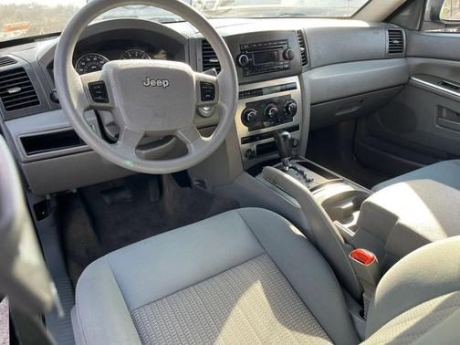 2007 Jeep Grand Cherokee Laredo