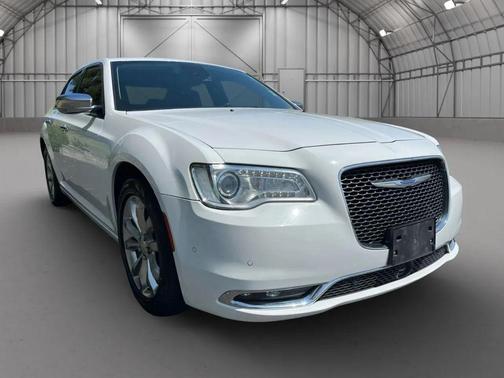 2018 Chrysler 300 Limited