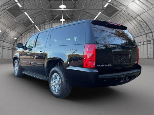 2013 GMC Yukon XL 1500 SLT