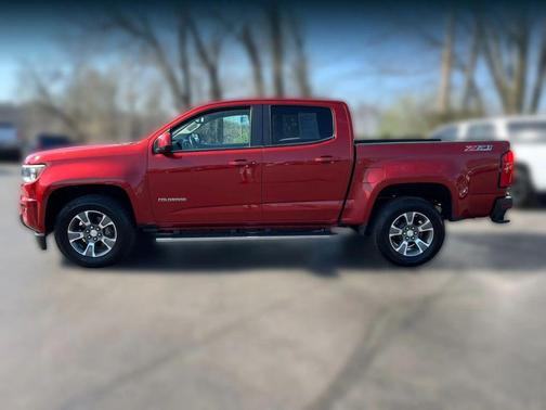 RED/BLACK 2016 Chevrolet Colorado Z71