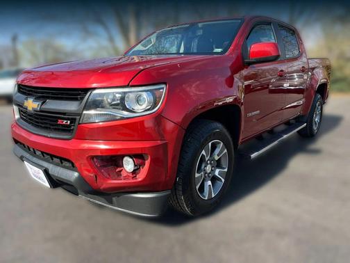 RED/BLACK 2016 Chevrolet Colorado Z71