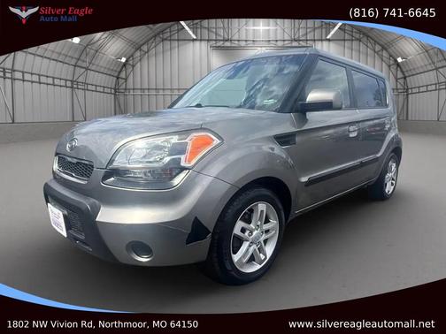 Gray 2010 Kia Soul +