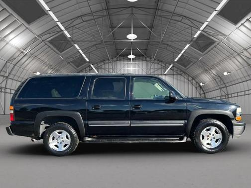 2004 Chevrolet Suburban 1500 LT