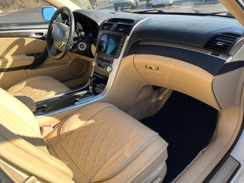 White 2008 Acura TL 3.2