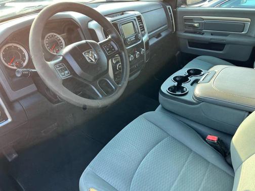 2016 RAM 1500 SLT