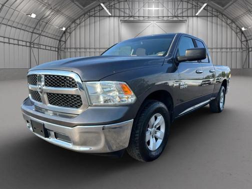 2016 RAM 1500 SLT
