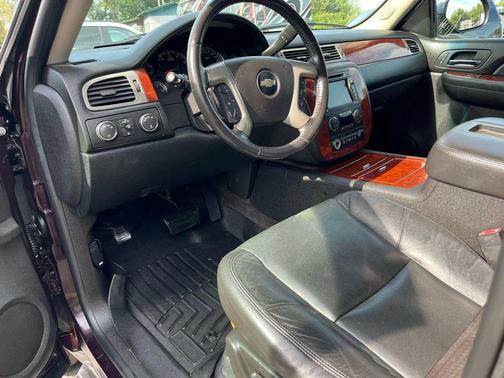 2009 Chevrolet Suburban 1500 LTZ