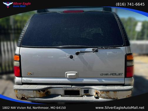 Gold 2004 Chevrolet Suburban 1500 Z71