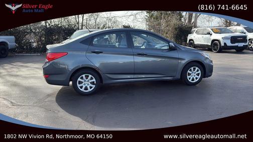 2012 Hyundai Accent SE