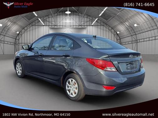 2012 Hyundai Accent SE
