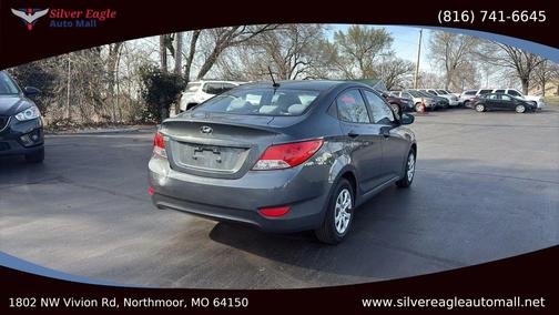 2012 Hyundai Accent SE