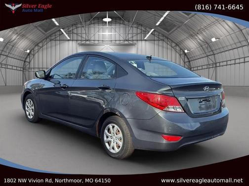 2012 Hyundai Accent SE