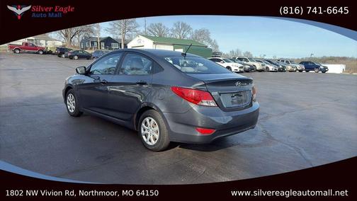2012 Hyundai Accent SE