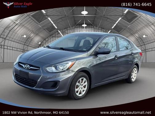 2012 Hyundai Accent SE
