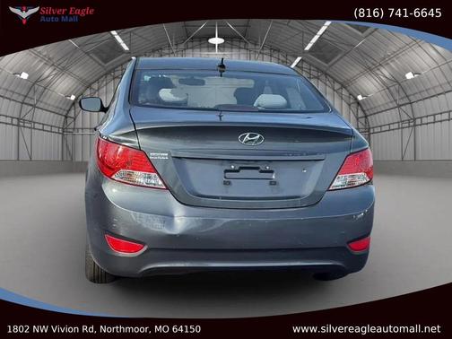 2012 Hyundai Accent SE