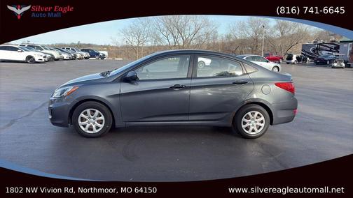 2012 Hyundai Accent SE