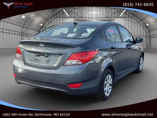 2012 Hyundai Accent SE