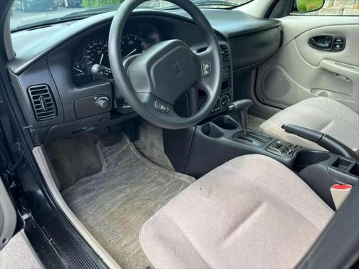 2001 Saturn SL 1