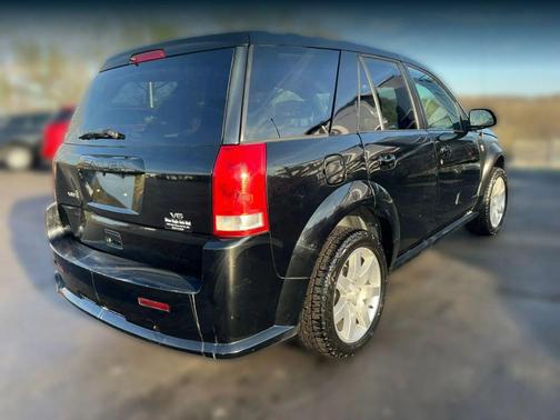 Black 2005 Saturn Vue Base