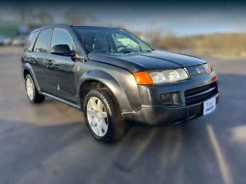 Black 2005 Saturn Vue Base