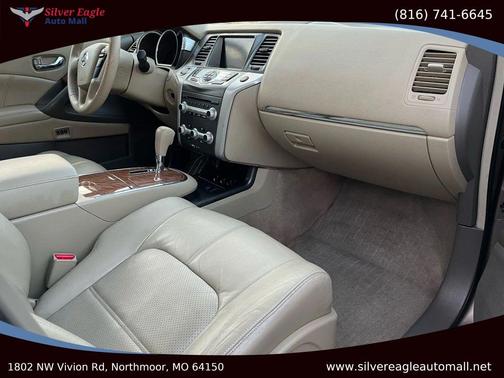 2011 Nissan Murano LE