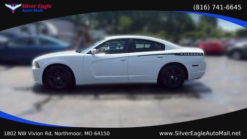 White 2014 Dodge Charger SE