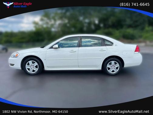 White 2009 Chevrolet Impala LS