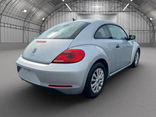 2012 Volkswagen Beetle Base