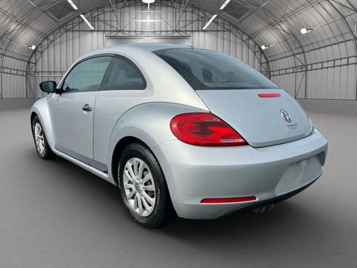 2012 Volkswagen Beetle Base