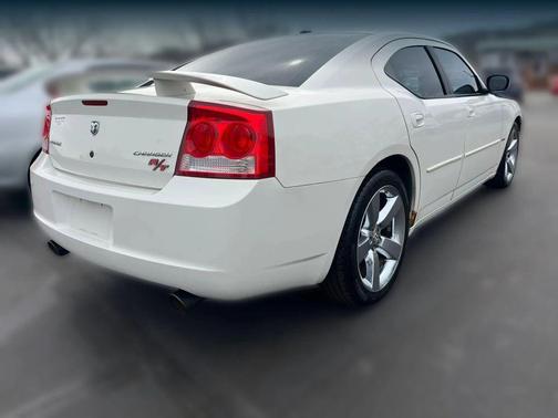 White 2009 Dodge Charger R/T