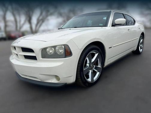 White 2009 Dodge Charger R/T